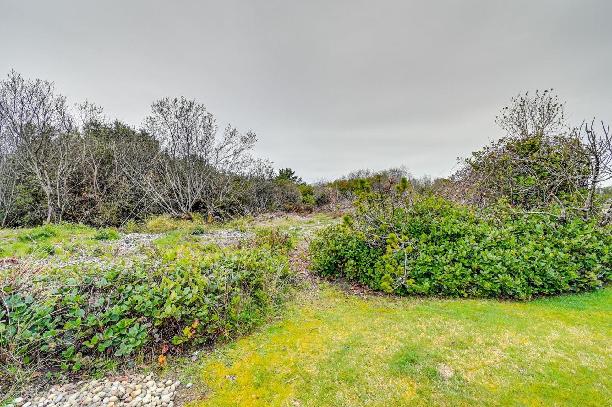 Ocean Shores Condo With Balcony Less Than 1 Mi To Beach! Eksteriør billede