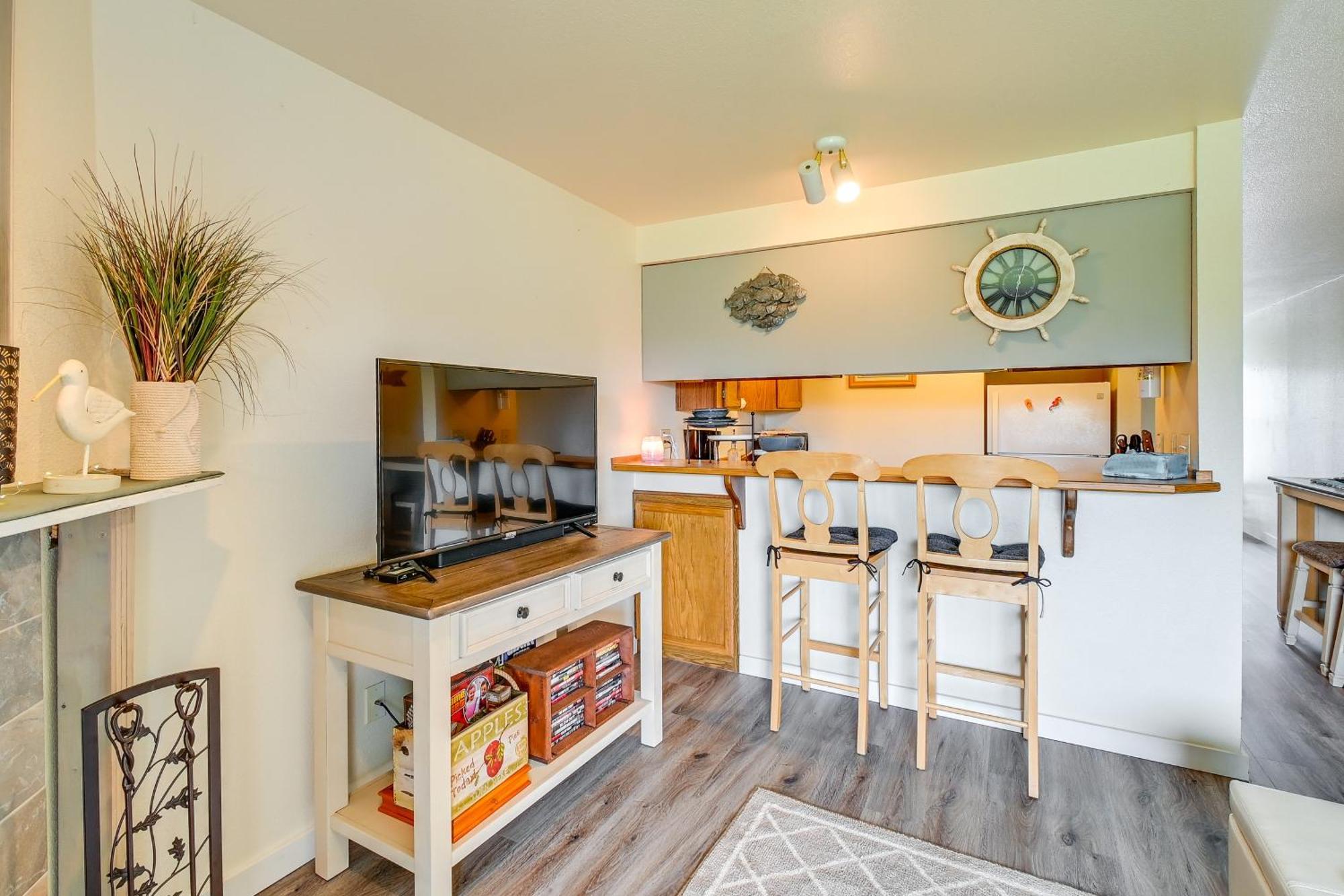 Ocean Shores Condo With Balcony Less Than 1 Mi To Beach! Eksteriør billede